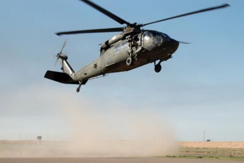 Helicóptero americano UH-60 Blackhawk no Iraque