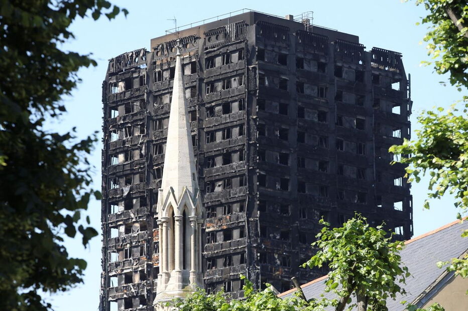 Incêndio na torre de Grenfell, em Londres, matou 79 pessoas
