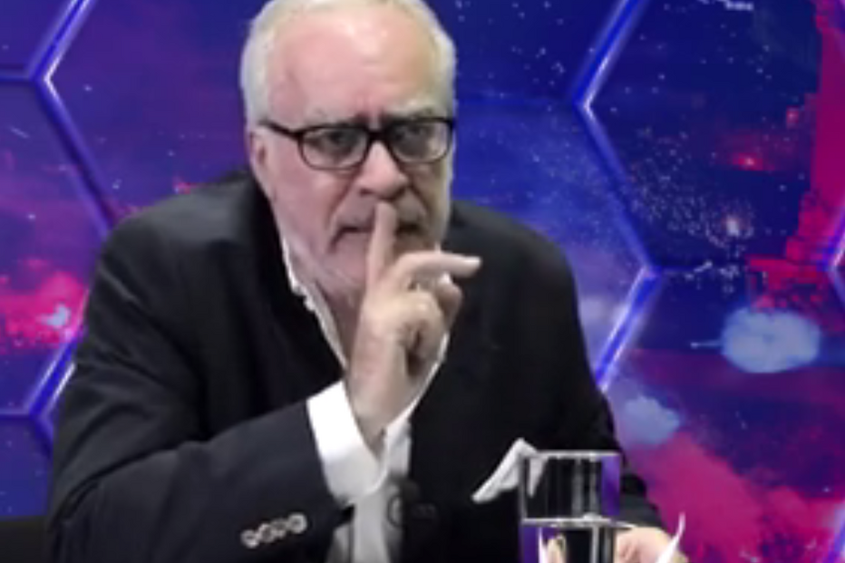 Benfica brinca no facebook com divulgação de emails