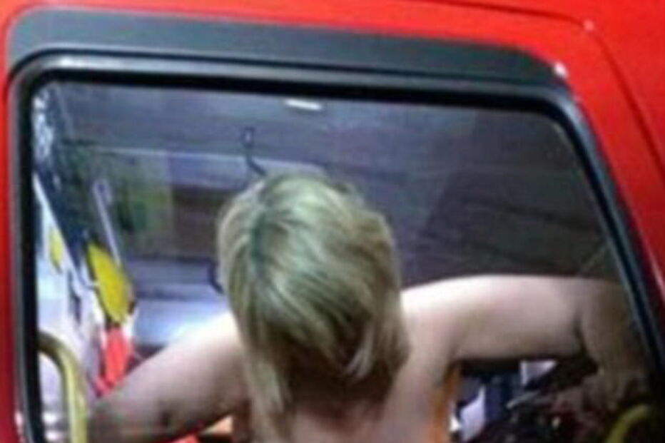 Imagens foram captadas no interior de carro dos bombeiros de Manchester