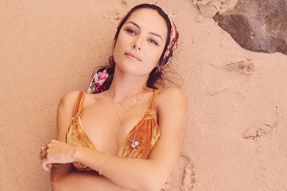 A modelo Helena Coelho