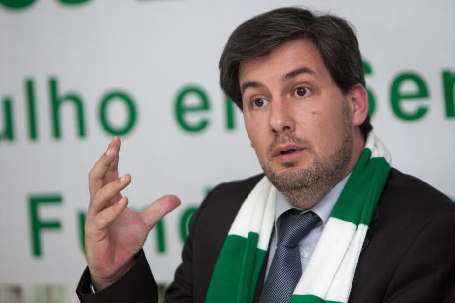 2017-06-30_16_51.29 2012 campanha do candidato à presidencia no nucleo sportinguista de évora -- hugo rainho.jpg