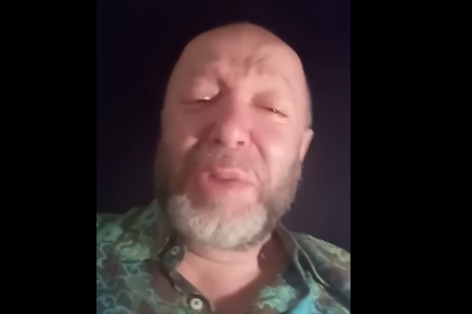 Eduardo Beauté chora em desespero e pede ajuda