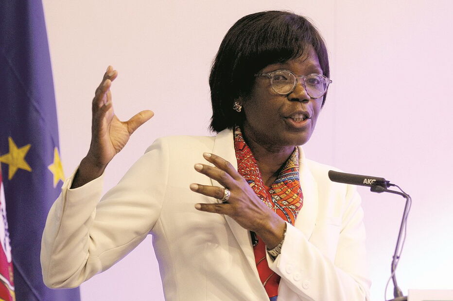 Francisca Van Dunem, ministra da Justiça, lidera negociações com sindicatos das magistraturas