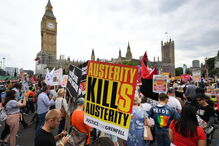 Manifestantes saíram à rua em Londres para contestar austeridade