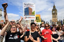 Manifestantes saíram à rua em Londres para contestar austeridade