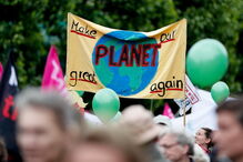Milhares de pessoas protestaram em Hamburgo contra a cimeira do G20