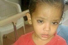 Ahana Afzal, de três anos.