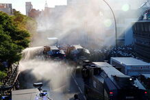 Imagens dos protestos anti-G20 esta quinta-feira em Hamburgo, Alemanha