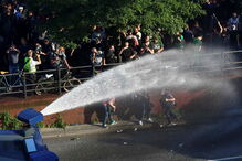 Imagens dos protestos anti-G20 esta quinta-feira em Hamburgo, Alemanha