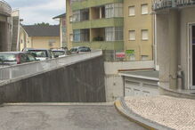 Homem morre após cair de prédio em Viseu