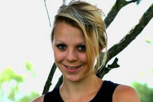 Abbey Parkes, Hospital Royal Stoke, Logynon, Fator, Reino Unido, Leiden, Amanda Parkes, questões sociais, morte, grupos populacionais, jovens, pílula, métodos contracetivos