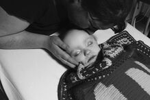 A mãe de 35 anos despede-se do pequeno Daniel 