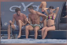 Agentes armados do Fisco abordam iate de Ronaldo