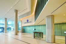 A atual sede da Agência Europeia do Medicamento está localizada em Londres, em Inglaterra 