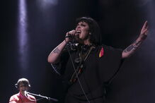 Sónia Tavares e a sua banda The Gift subiram ao palco no segundo dia do Super Bock Super Rock 