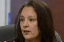 Mulher é acusada de mais de 500 abusos