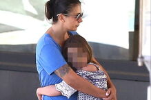 Talinda foi vista num centro comercial com a filha