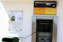 Assalto à bomba junto ao Janas Futebol Clube, em Janas, Sintra, deixou rasto de destruição e rendeu fortuna ao gang   