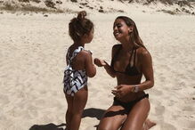 Carolina Patrocínio mostra o bronze das filhas nas redes sociais