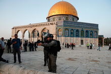 Al Aqsa, Esplanada das Mesquitas, Porta dos Leões, Jerusalém, Crescente Vermelho, Muro das Lamentações, Micky Rosenfeld, Polícia, Luba Samri, Huta, distúrbios, guerras e conflitos, política