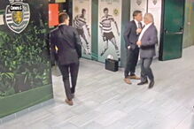 O episódio do túnel de Alvalade entre Bruno de Carvalho e Carlos Pinho (dir.) aconteceu no dia 6 de novembro de 2016   