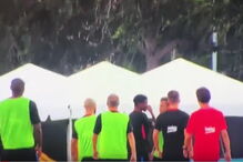 Depois da 'brincadeira' Neymar abandonou o treino, visivelmente irritado