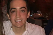 Alexander Sperber, de 25 anos andou a distribuir o dinheiro que roubou num banco nas ruas, todo nu