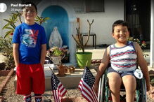 Angaria dinheiro para comprar cadeira de rodas ao melhor amigo