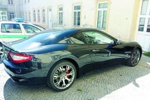Maserati em que o suspeito luso-francês circulava, em Ílhavo, foi apreendido pela Guarda Nacional Republicana 