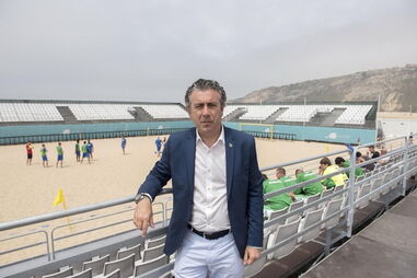 Walter Chicharro, presidente da Câmara Municipal da Nazaré