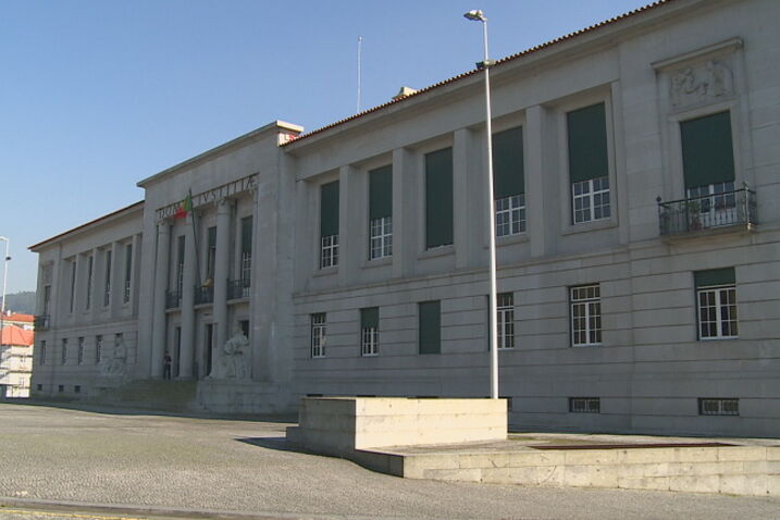 Queixa apresentada no Ministério Público de Guimarães
