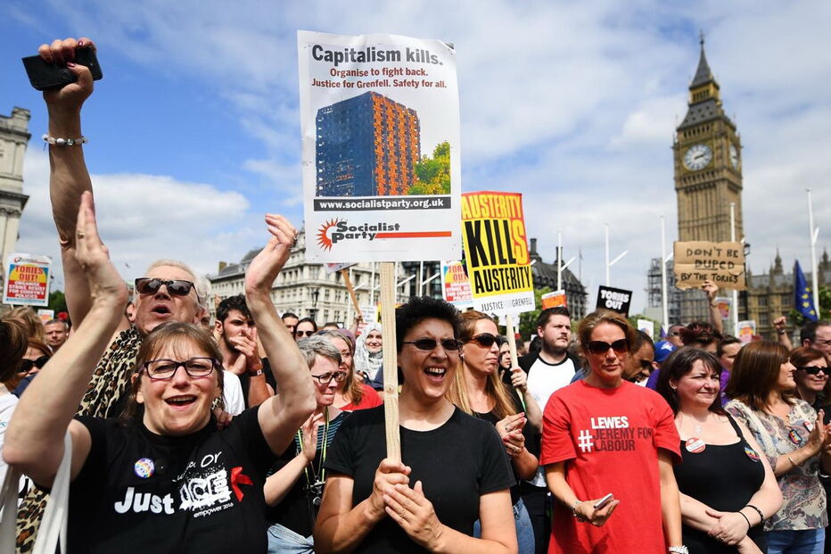Manifestantes saíram à rua em Londres para contestar austeridade