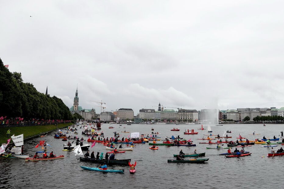 Milhares de pessoas protestaram em Hamburgo contra a cimeira do G20