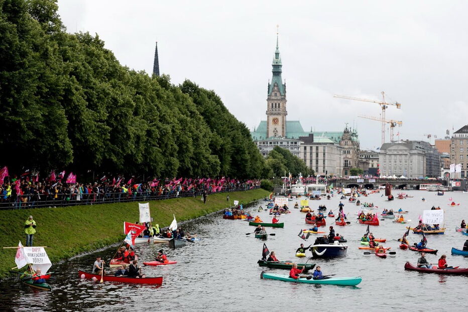 Milhares de pessoas protestaram em Hamburgo contra a cimeira do G20