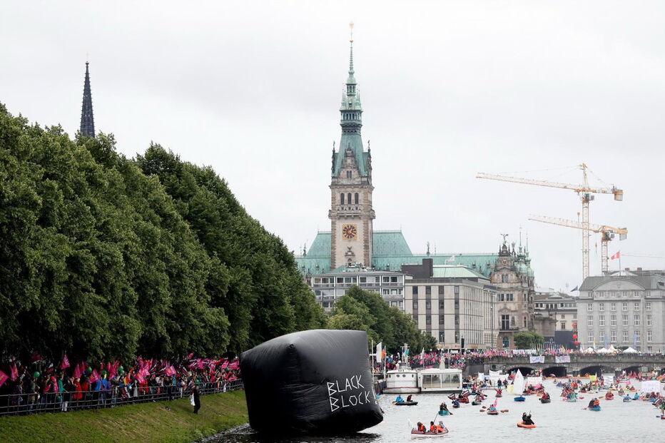 Milhares de pessoas protestaram em Hamburgo contra a cimeira do G20