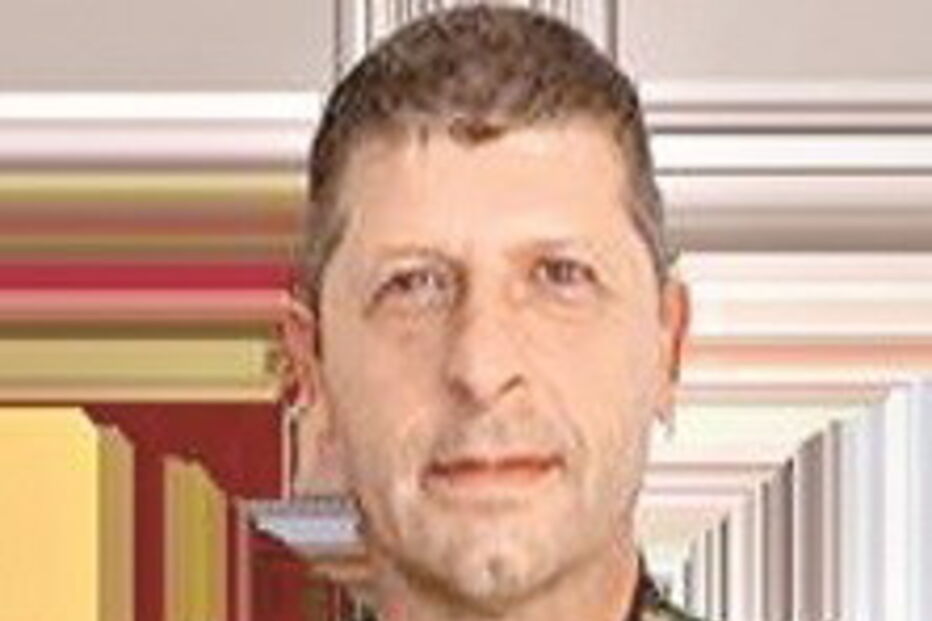 Os exonerados: Coronel Ferreira Duarte, comandante do regimento de infantaria 15 (apronta 1º batalhão ‘pára’)