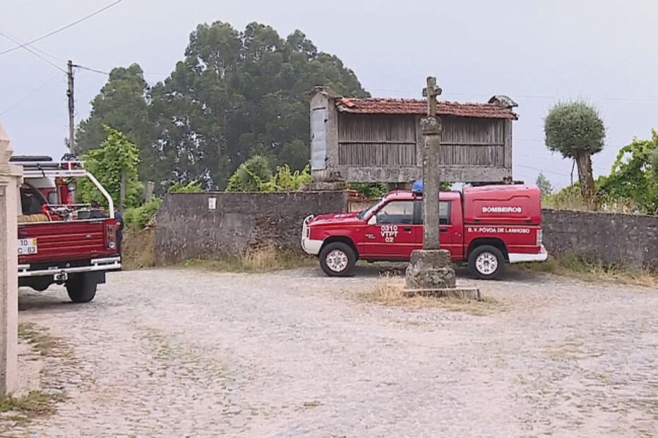 Bombeiros da Póvoa de Lanhoso participam nas buscas em Serzedelo