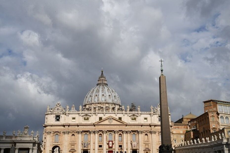 Polícia do Vaticano interrompe orgia gay 