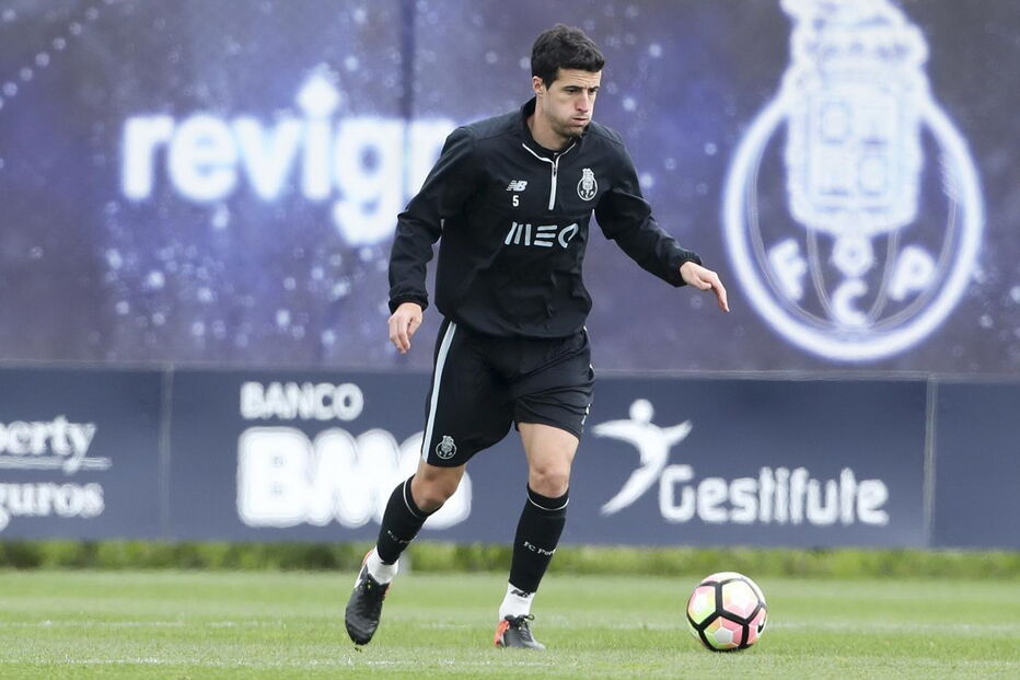 Marcano mostra-se motivado para nova época do FC Porto