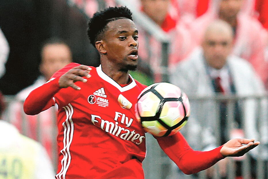 Nélson Semedo tem contrato até junho de 2021 e uma cláusula de rescisão de 60 milhões de euros   