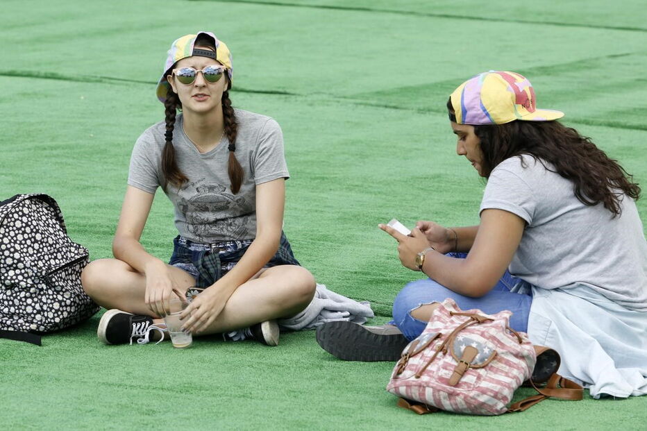 Imagens do recinto do Alive no primeiro dia do festival