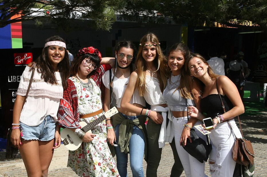 Imagens do recinto do Alive no primeiro dia do festival