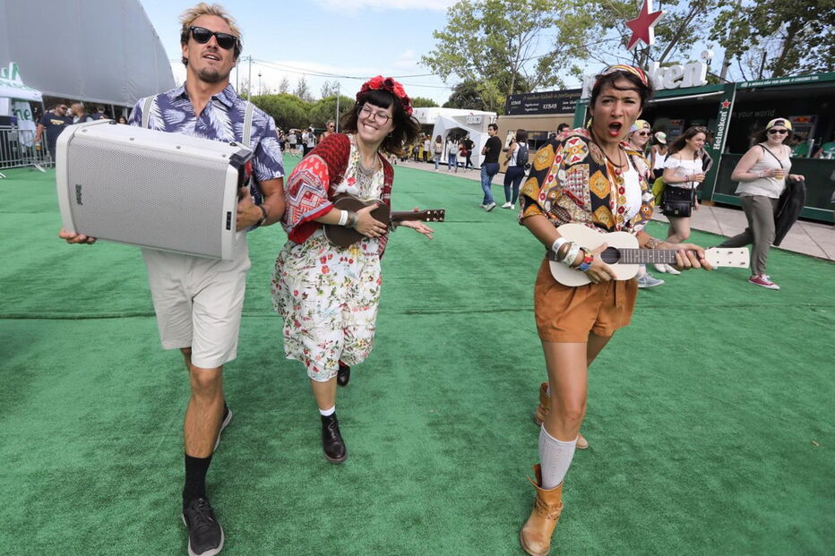 Imagens do recinto do Alive no primeiro dia do festival