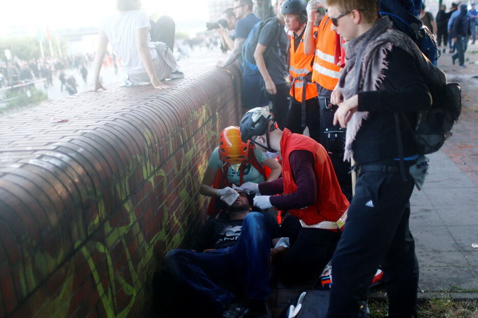 Imagens dos protestos anti-G20 esta quinta-feira em Hamburgo, Alemanha