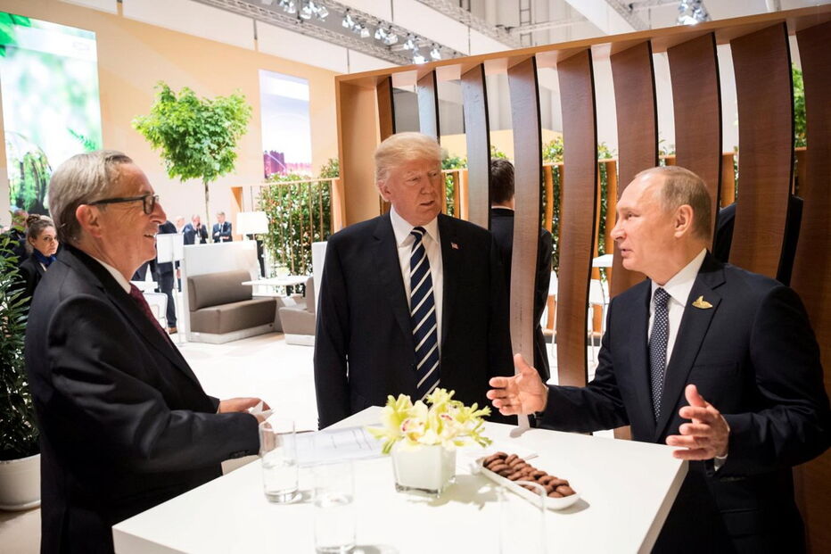 Trump e Putin reuniram sozinhos pela primeira vez