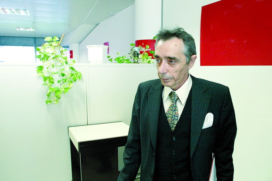 Carlos Quaresma, presidente da AGAPE, Benfica, Suécia, Ministério Público, Faro, Portugal, questões sociais, economia, negócios e finanças