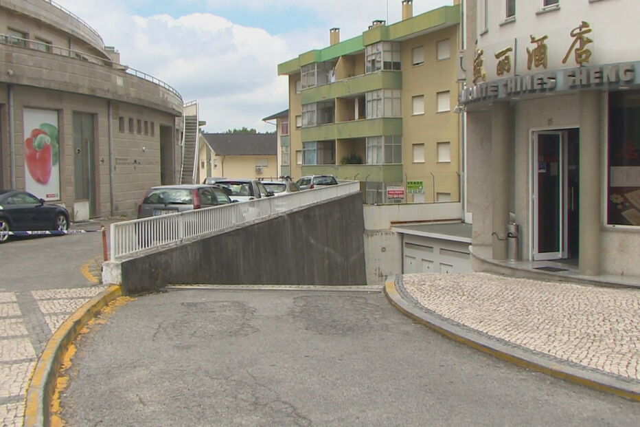Homem morre após cair de prédio em Viseu