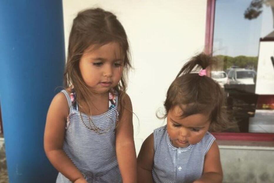 Carolina Patrocínio tem partilhado fotografias das filhas Diana e Frederica nas redes sociais