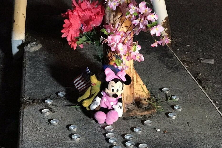 Foi criado um memorial no local onde a bebé morreu